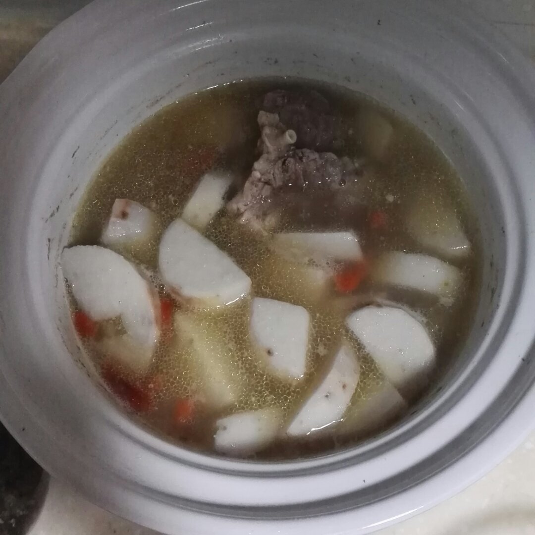 乌龟妹tt做的芋艿排骨汤
