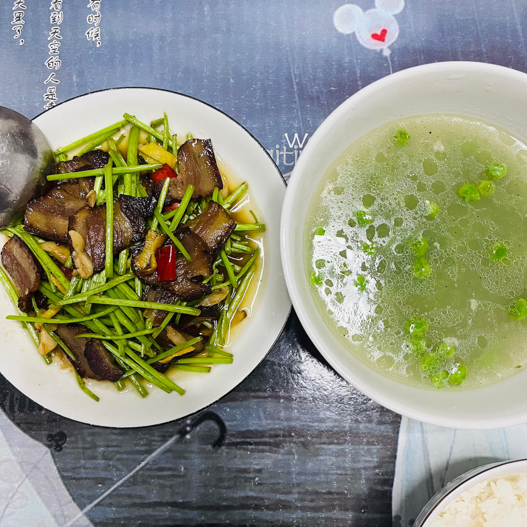 藜蒿炒腊肉