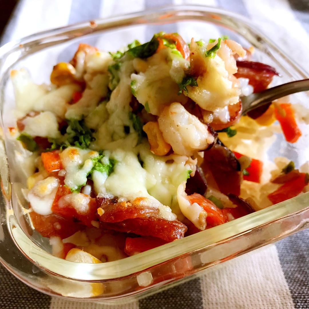 鲜虾培根芝士焗饭