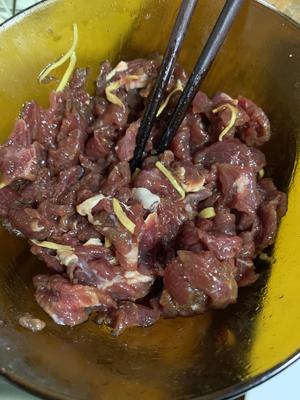 汽锅（蒸）牛肉的做法 步骤5