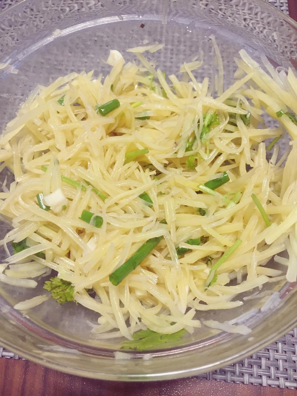 凉拌土豆丝