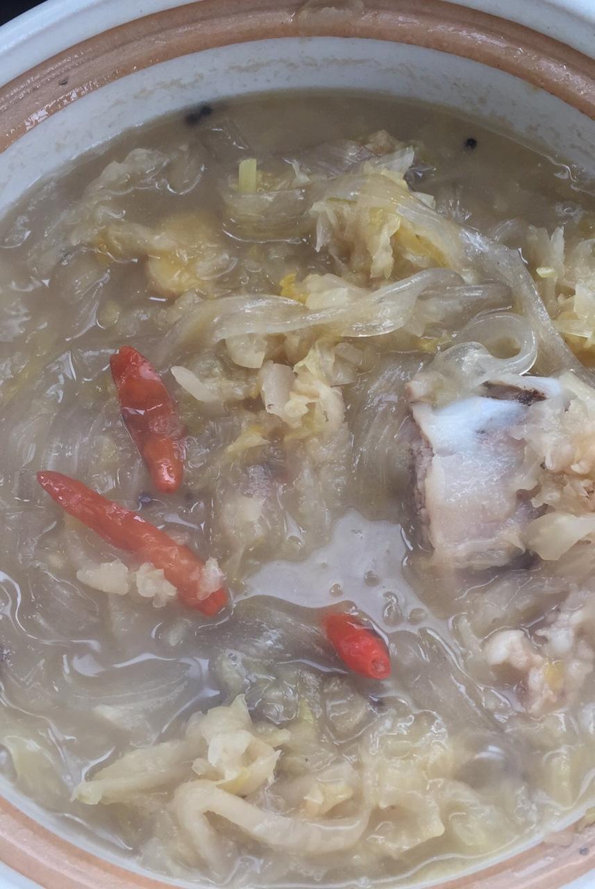排骨炖酸菜