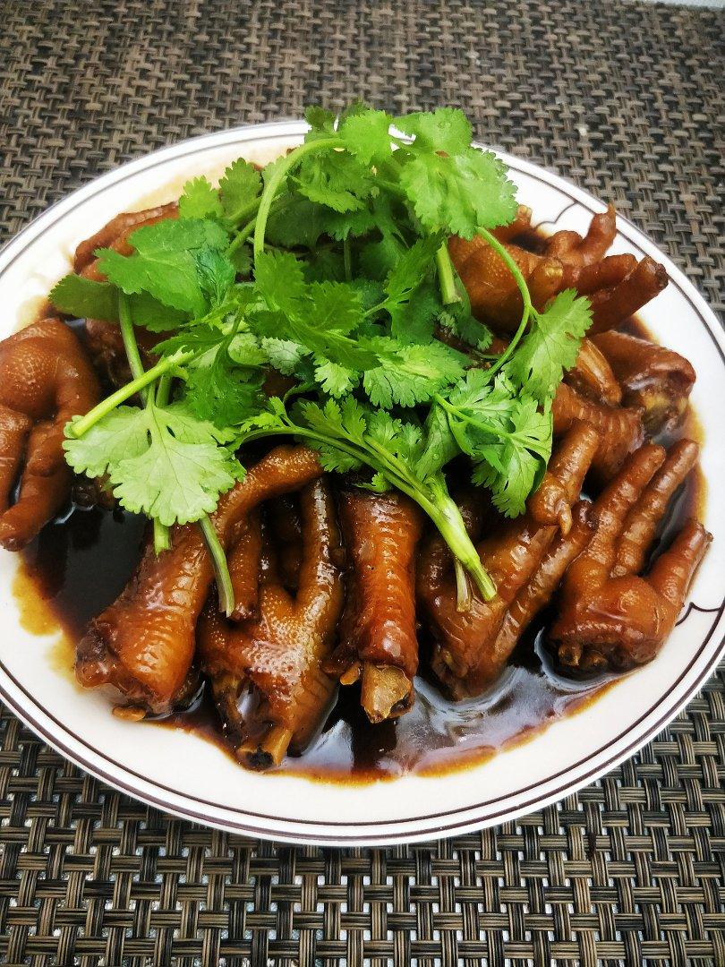 红烧鸡爪子