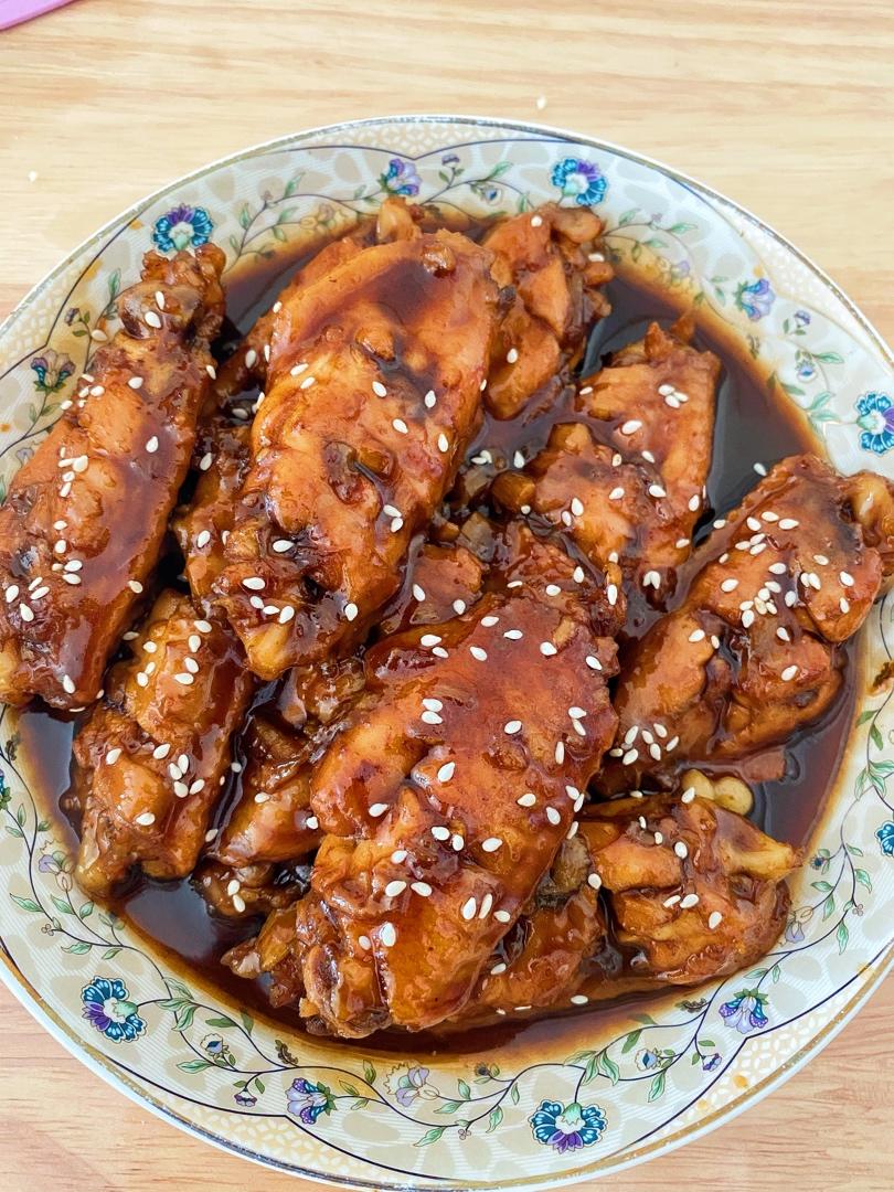 小城里的白日梦想家做的厨师长教你:"可乐鸡翅"的家常做法,味道鲜嫩