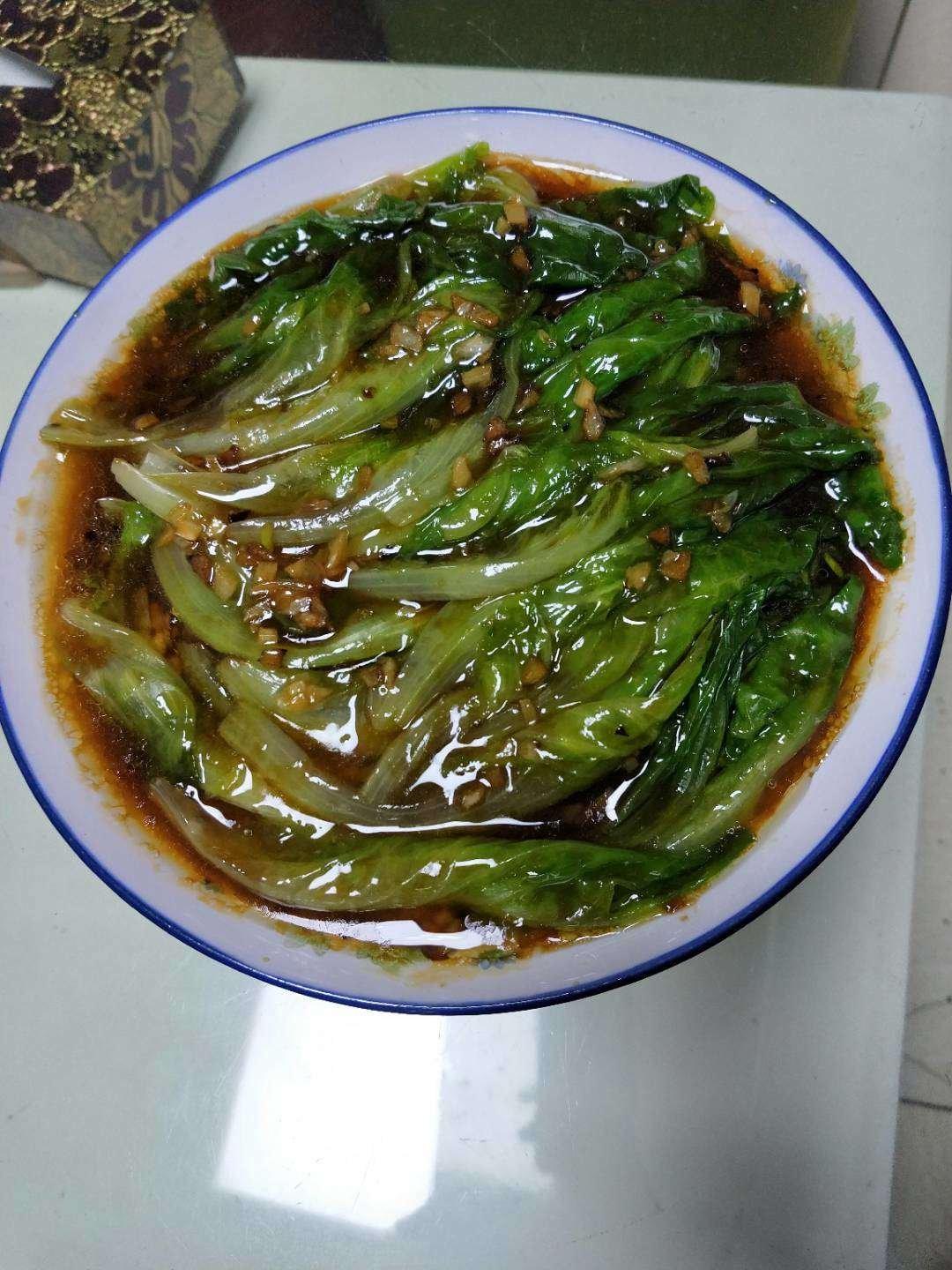 白灼生菜