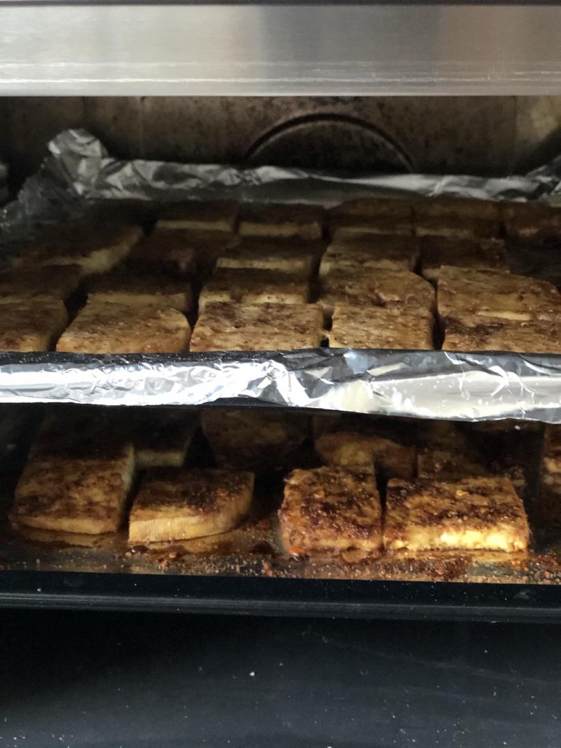 秒杀烧烤摊的烤豆腐（烤箱版）