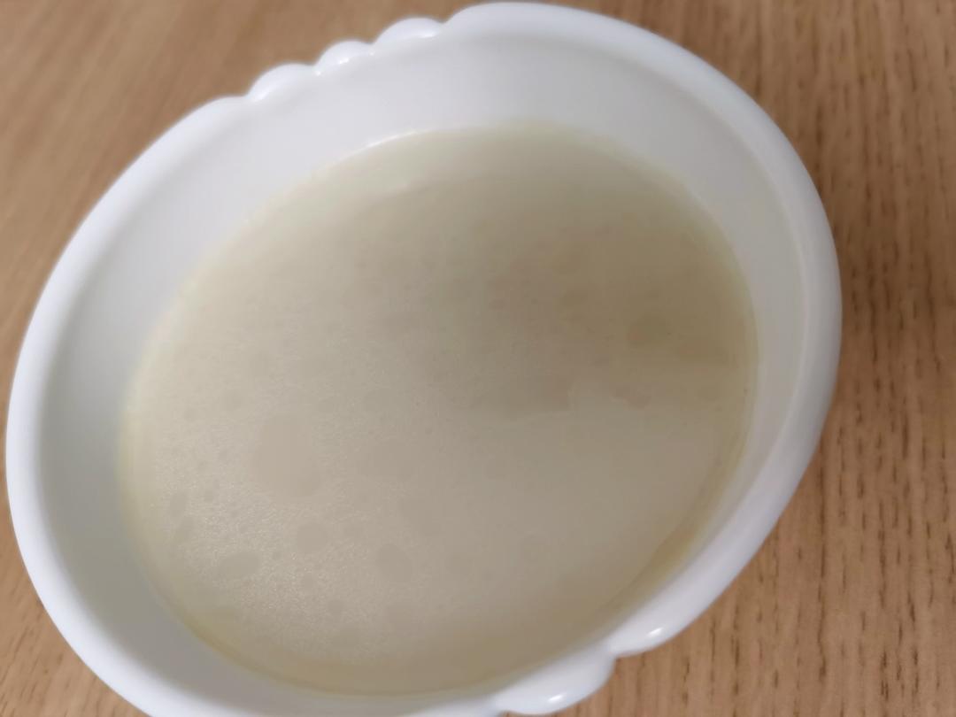 鲜浓鱼汤鲤鱼汤（鲫鱼汤）