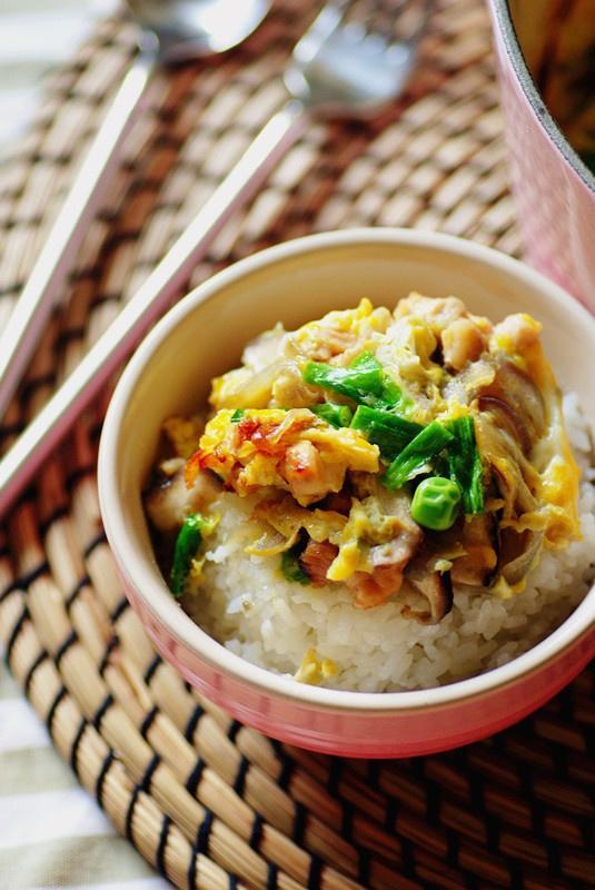 浓郁温和美味---親子丼（日式亲子饭）的做法