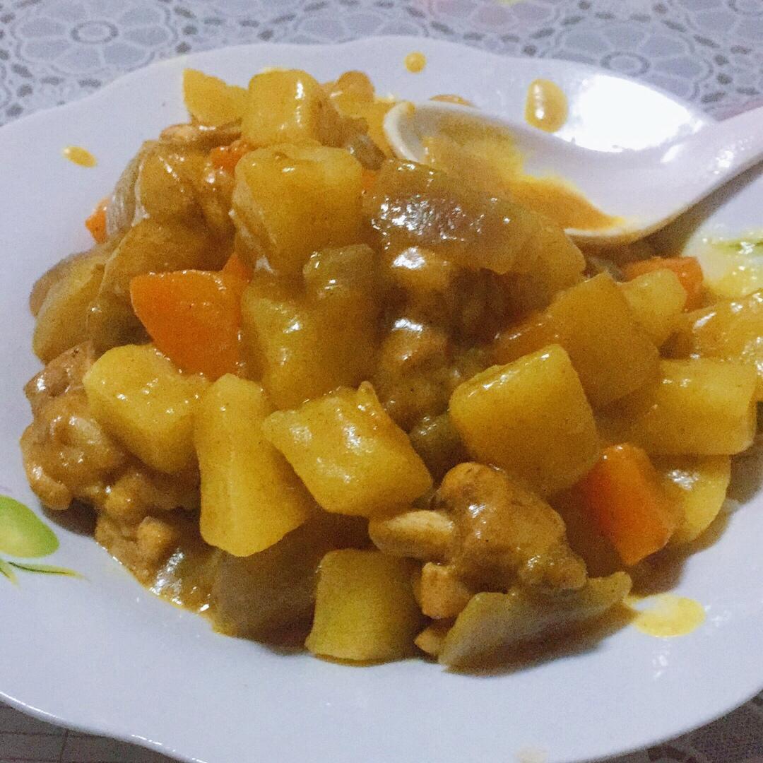 咖喱鸡肉饭