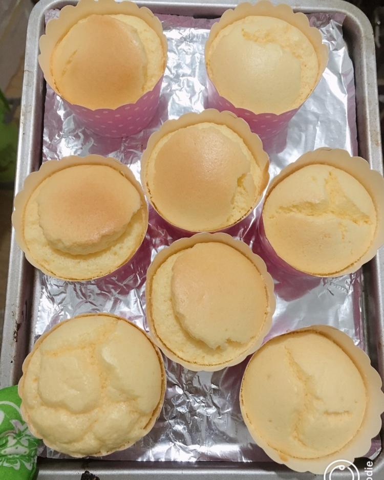 酸奶戚风蛋糕