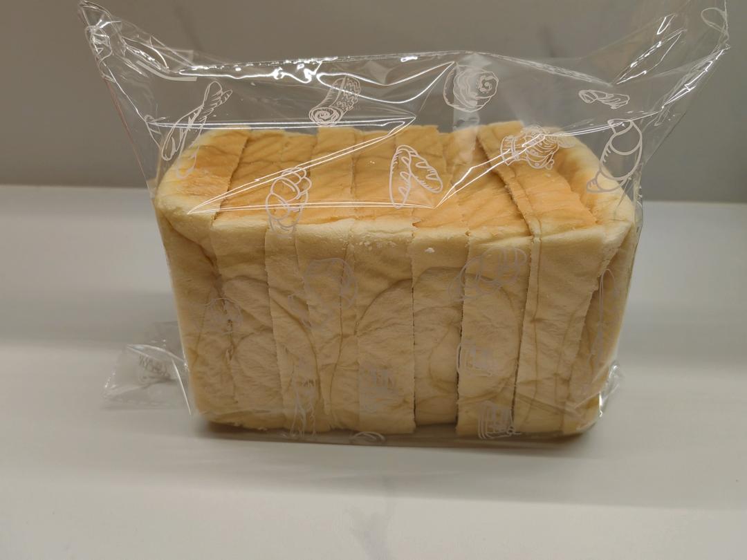 软到拿不起来的生吐司
