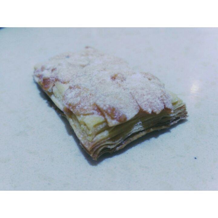千层杏仁酥条