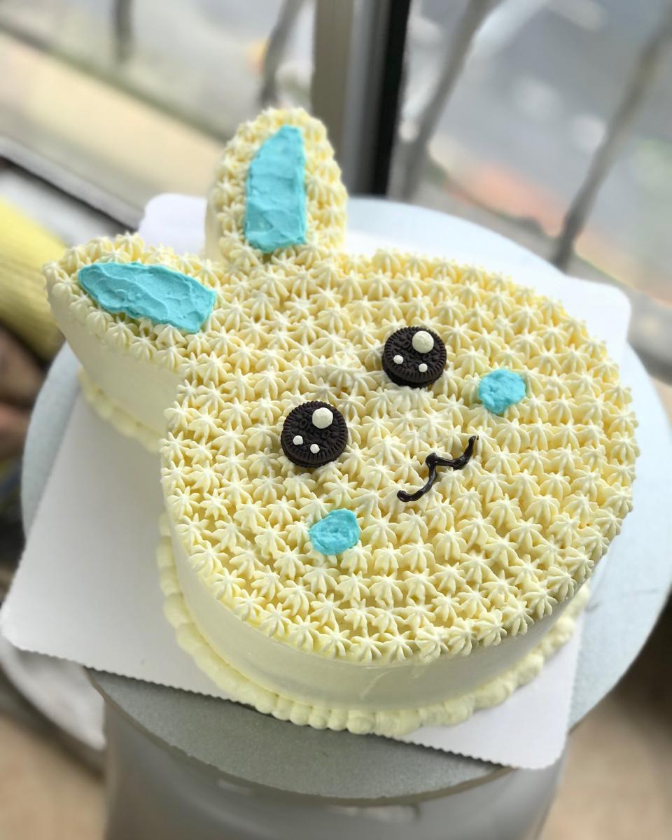 小兔子奶油蛋糕