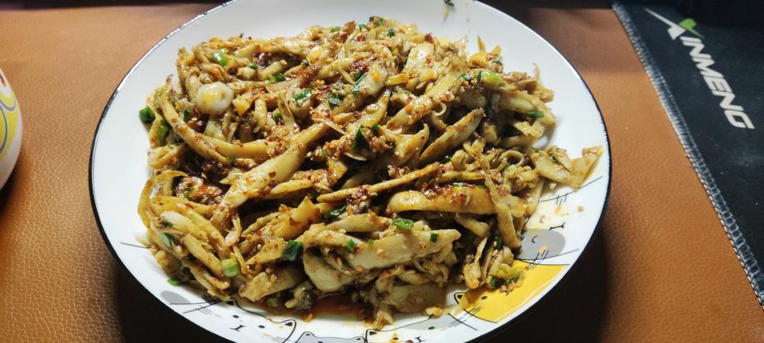 超级下饭的手撕杏鲍菇