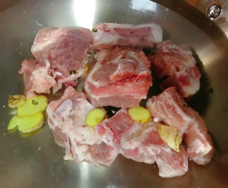 【大象厨房】莲藕排骨汤的做法 步骤4