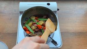 20分钟搞定日式土豆炖牛肉的做法 步骤7