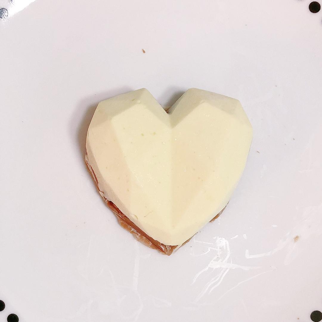 生酮芝士蛋糕脂肪炸弹