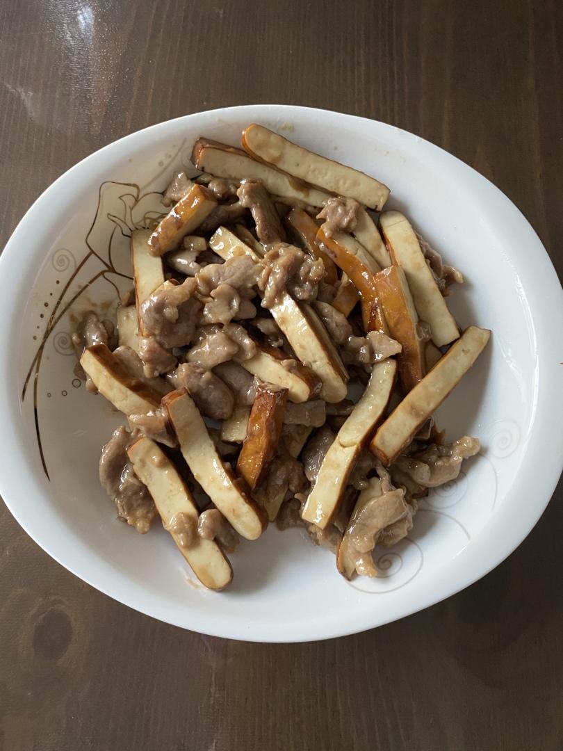 香干辣椒炒肉~  真的好吃爆了