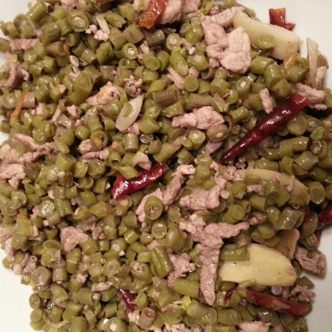 酸豆角炒肉末