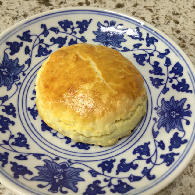 【视频】3分钟 奶油司康Scone(可能是世界上最快手的司康) 消耗淡奶油～