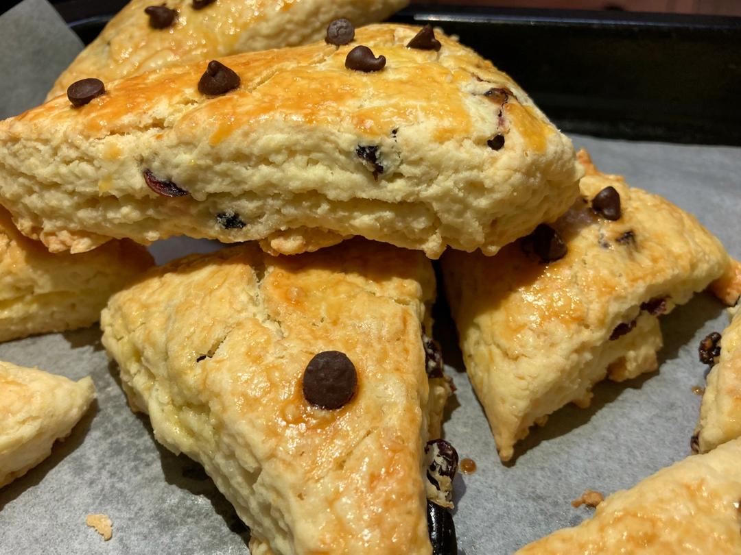 完美裂纹～百分百成功的超好吃奶香司康（禁止搬运）