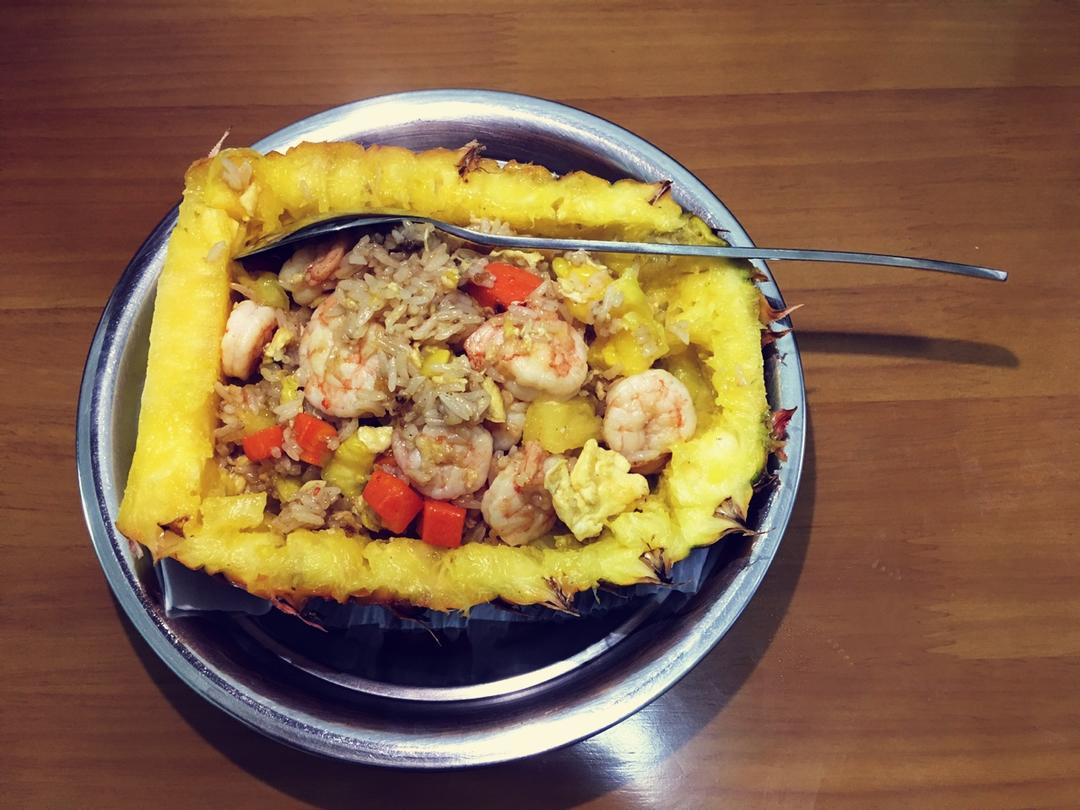 多多洛多多洛做的泰式菠萝鸡饭