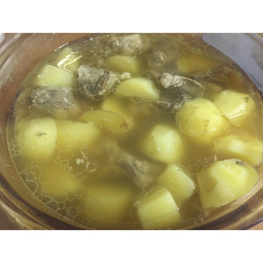 排骨炖土豆