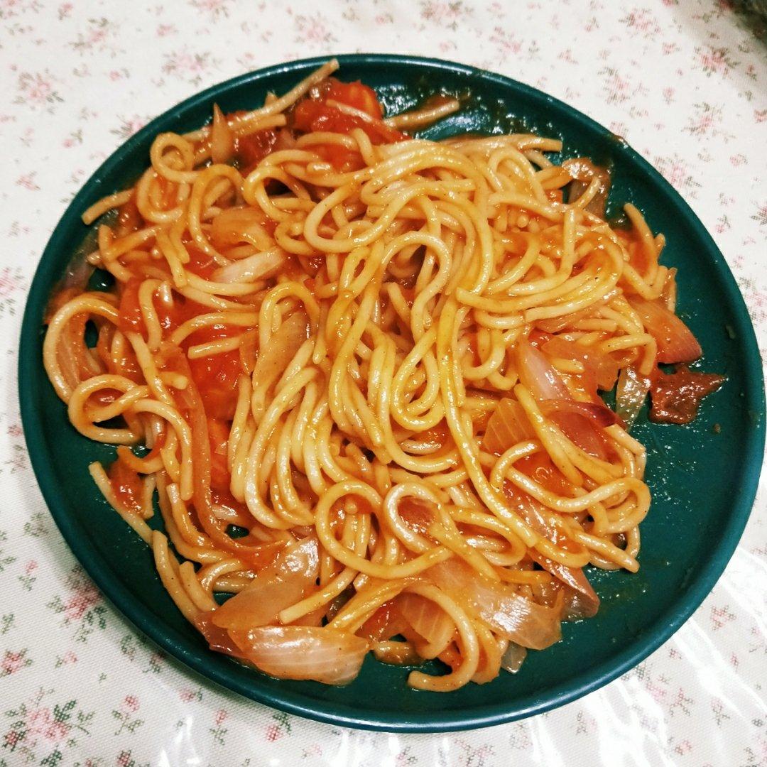 番茄肉酱意大利面
