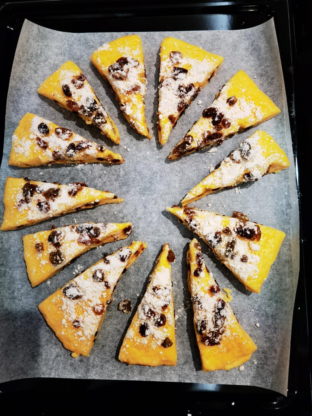 满屋飘香，口口都是满足——酥松香甜的蔓越莓蜜豆司康