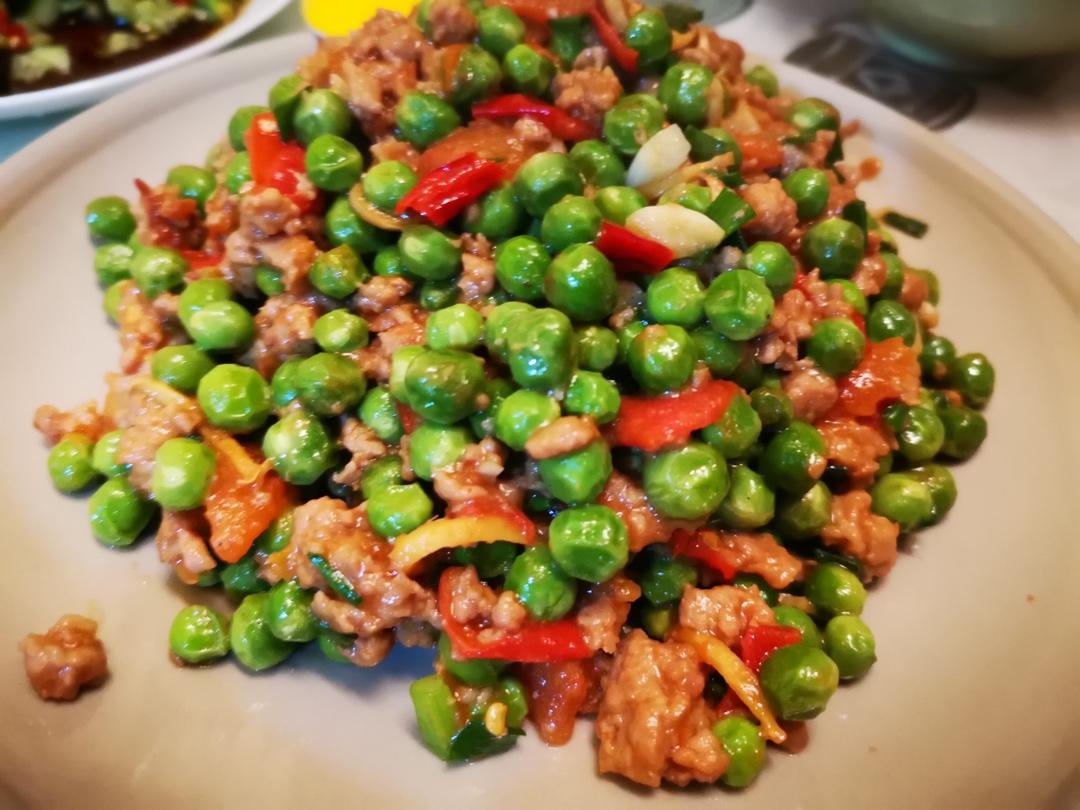 豌豆肉末西红柿