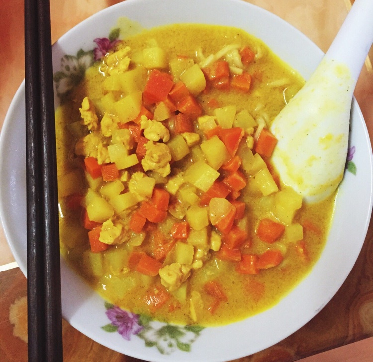 少女掐自己的吐槽。