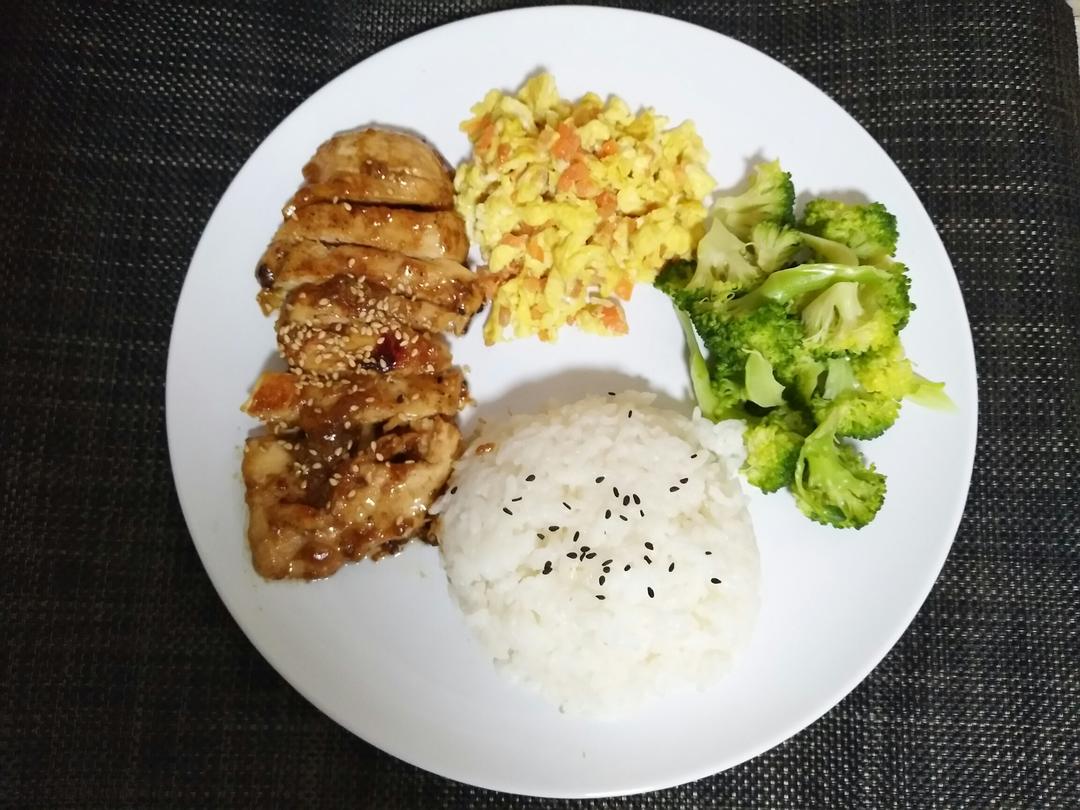香煎鸡胸肉
