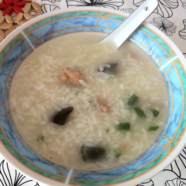 皮蛋瘦肉粥