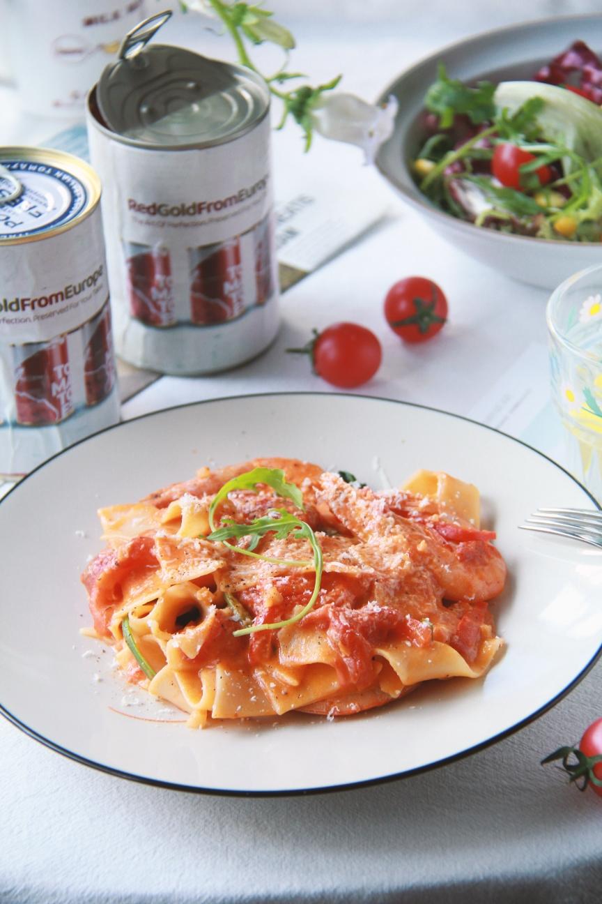 番茄奶油明虾意式宽面