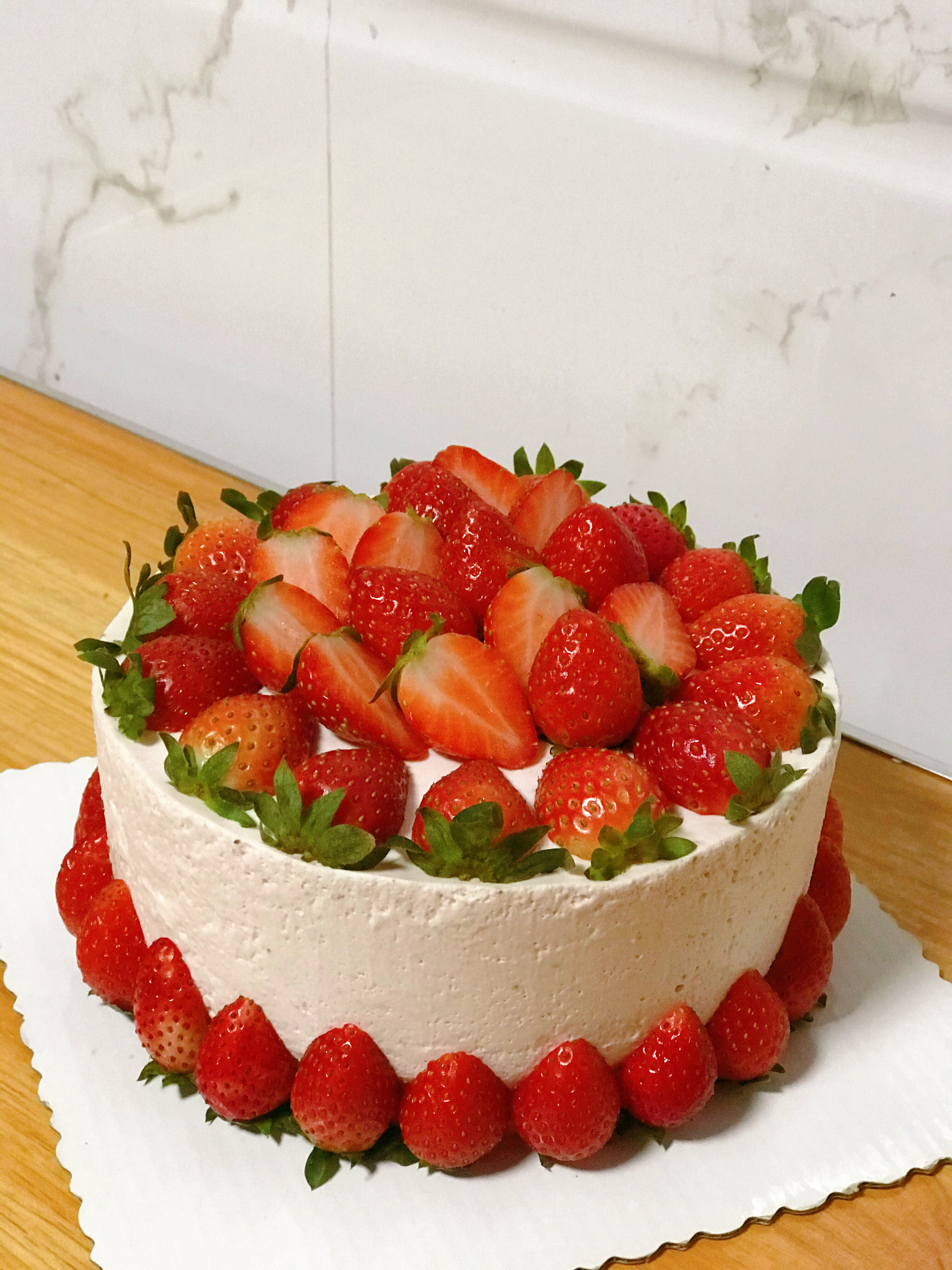 草莓慕斯蛋糕🍓6寸🍓的做法