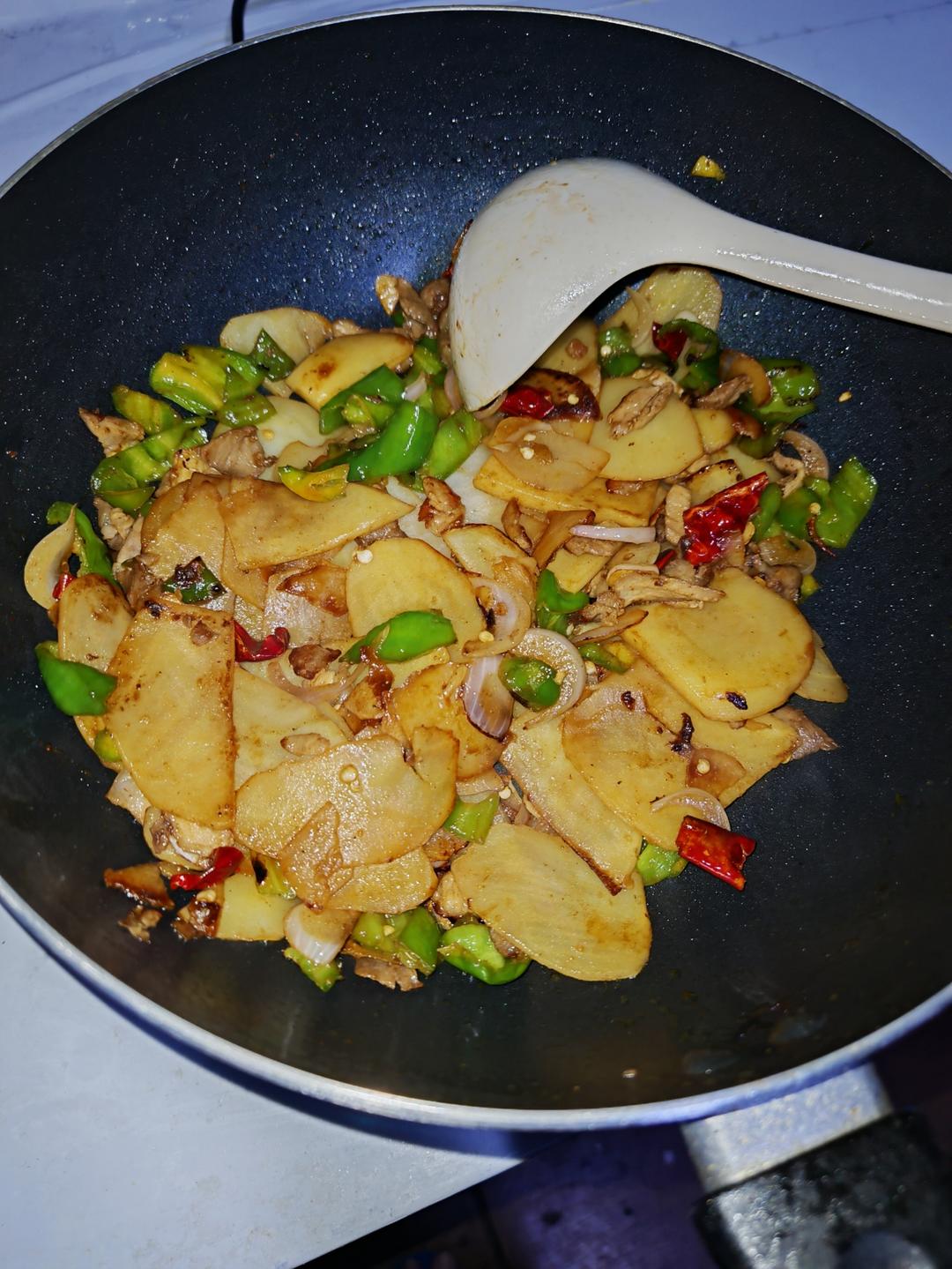 红烧土豆片