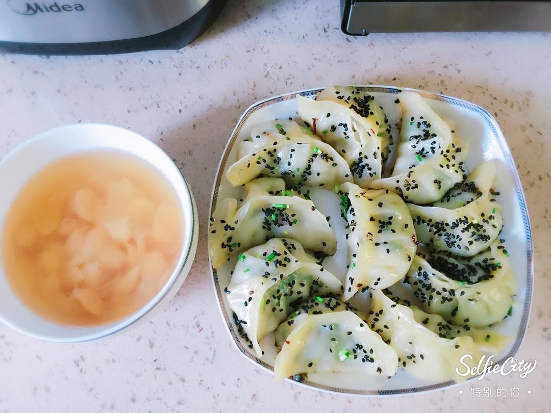 早餐来一锅香脆的生煎饺子