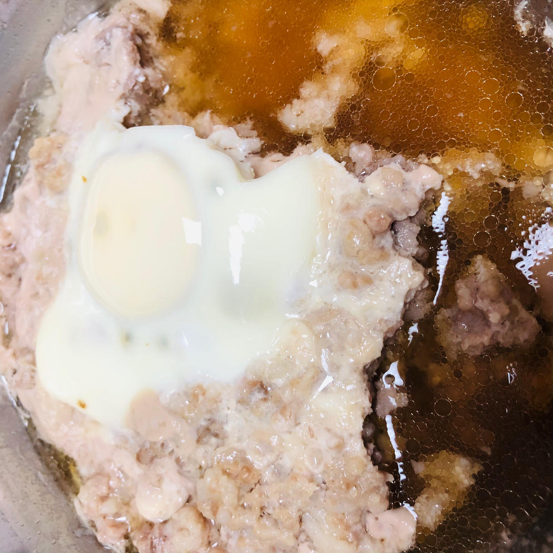 鸡蛋肉饼汤