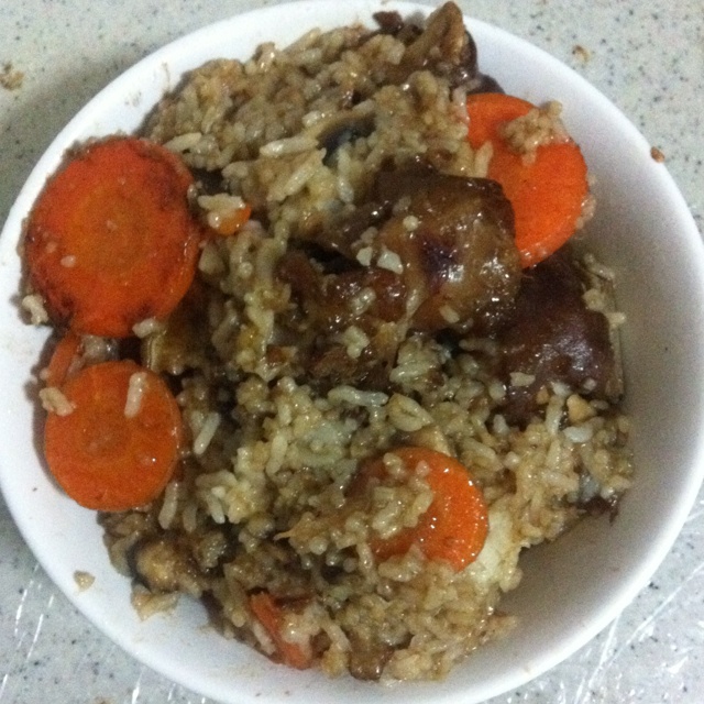 喷香排骨焖饭（爆好吃）