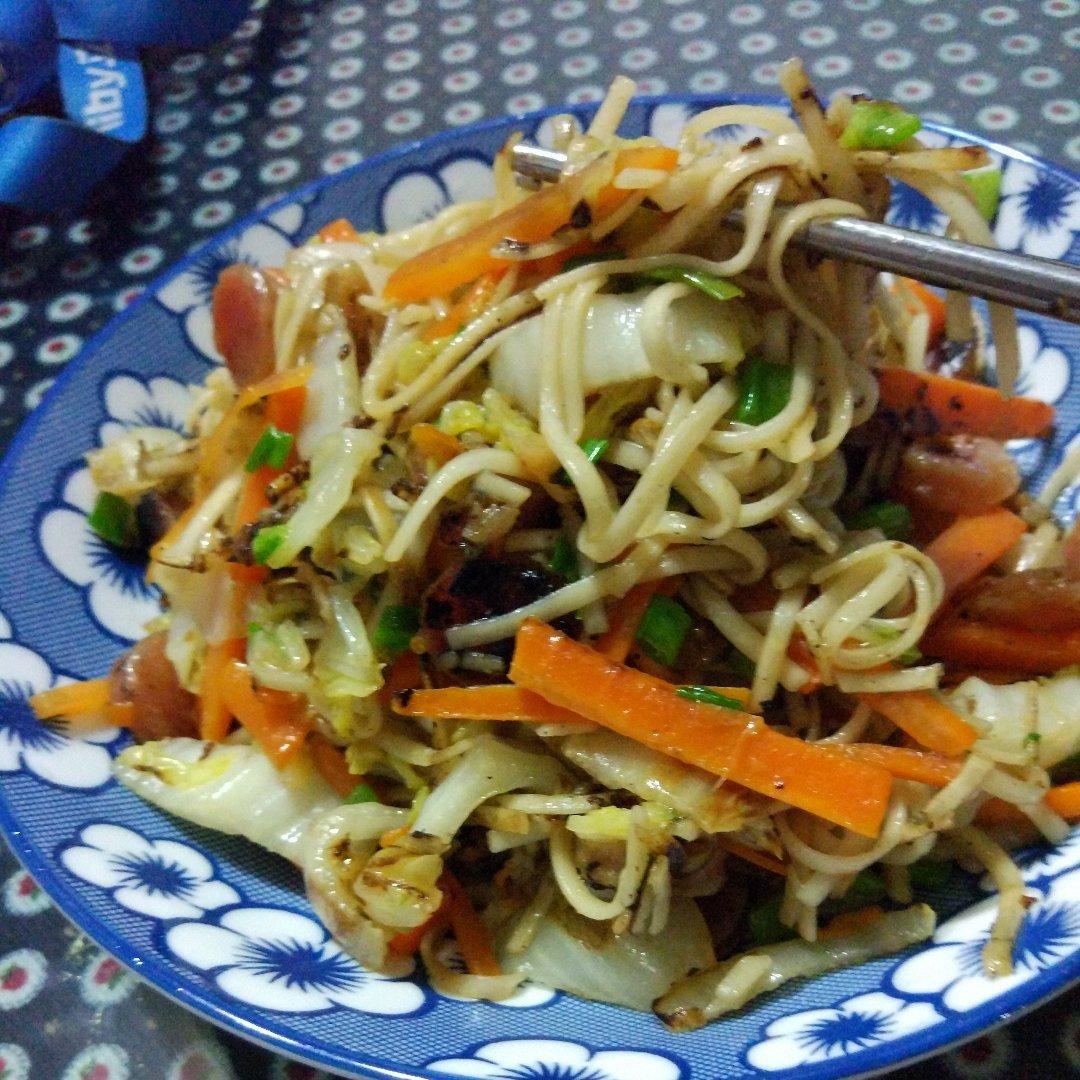 三丝炒面：炒面如何不粘锅