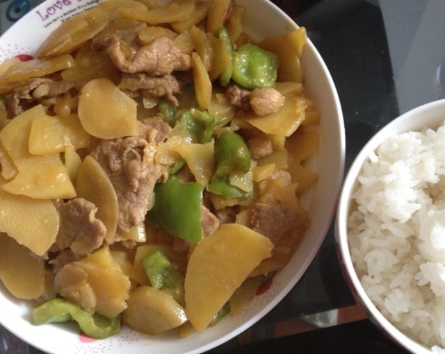 土豆片炒肉