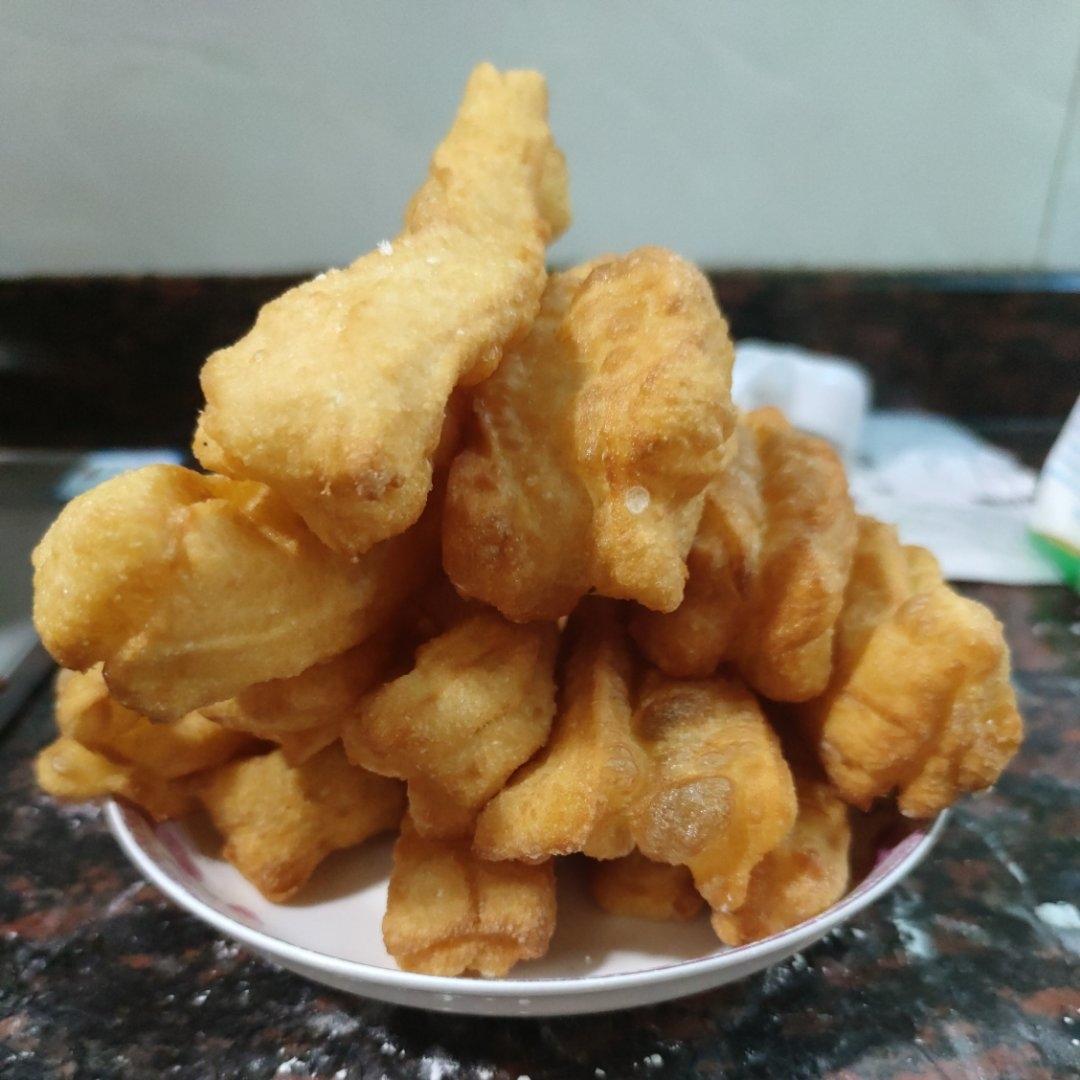 炸油条