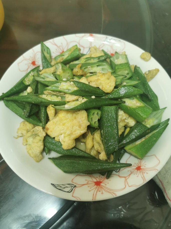 低脂低卡，简单易做的秋葵炒鸡蛋