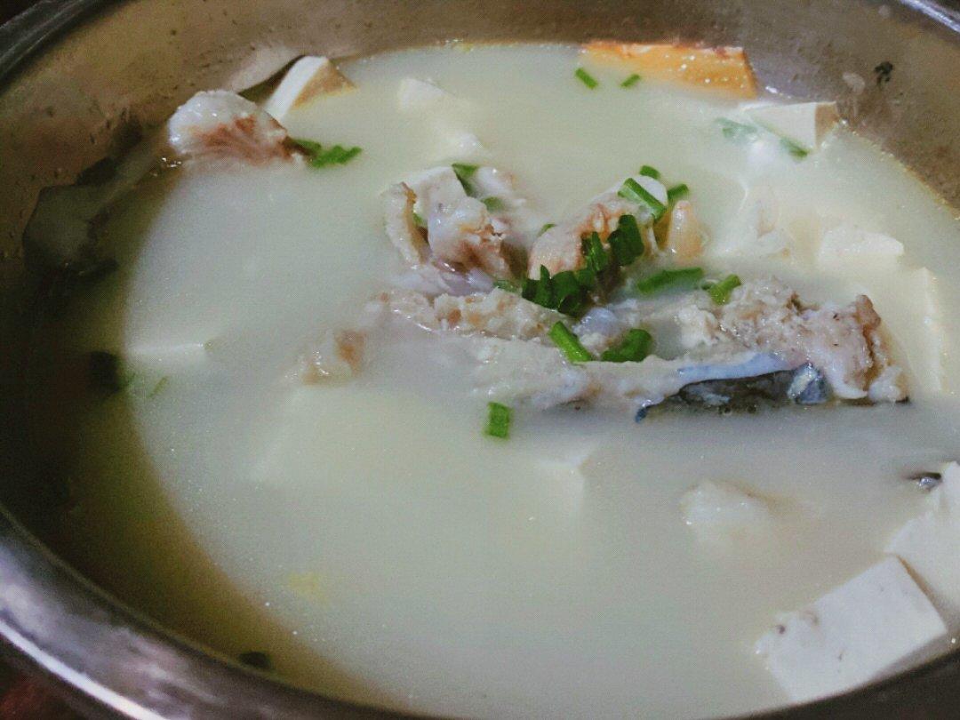 鱼头豆腐汤
