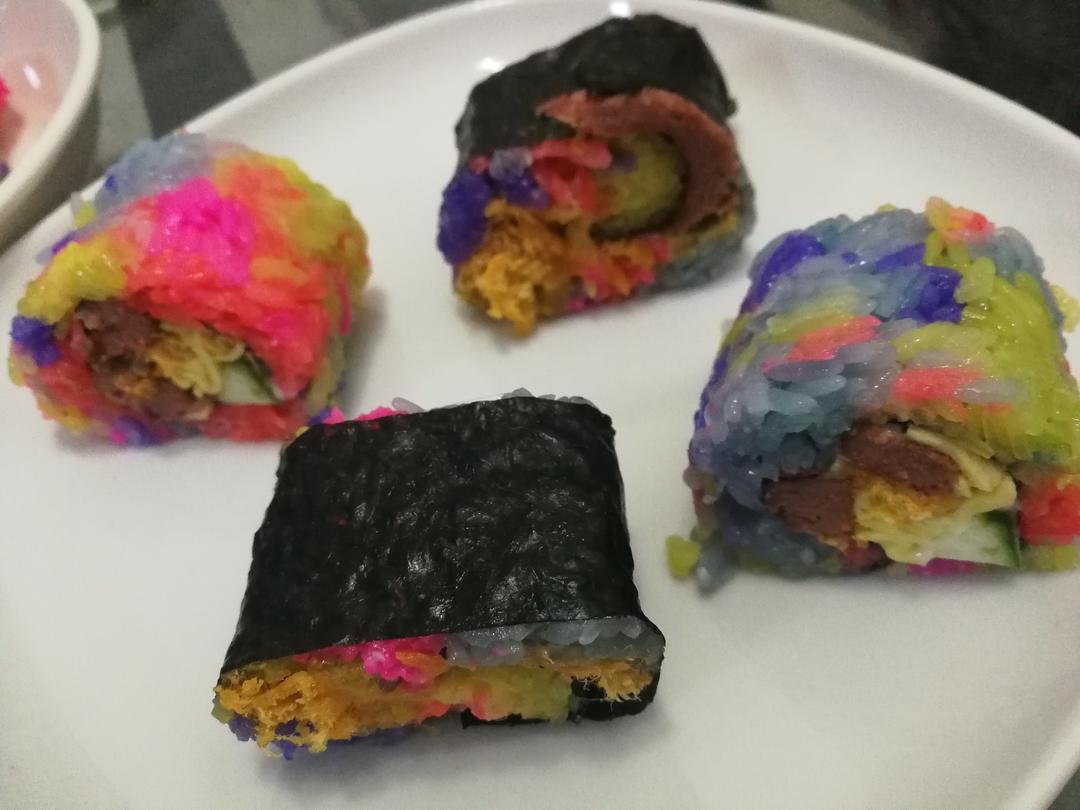 彩色饭寿司