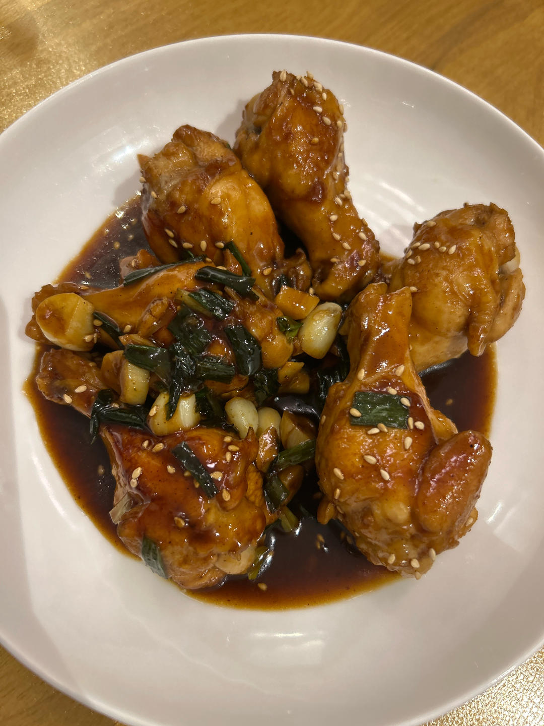 好吃到舔手指的「蒜香蜜汁鸡翅根」👍