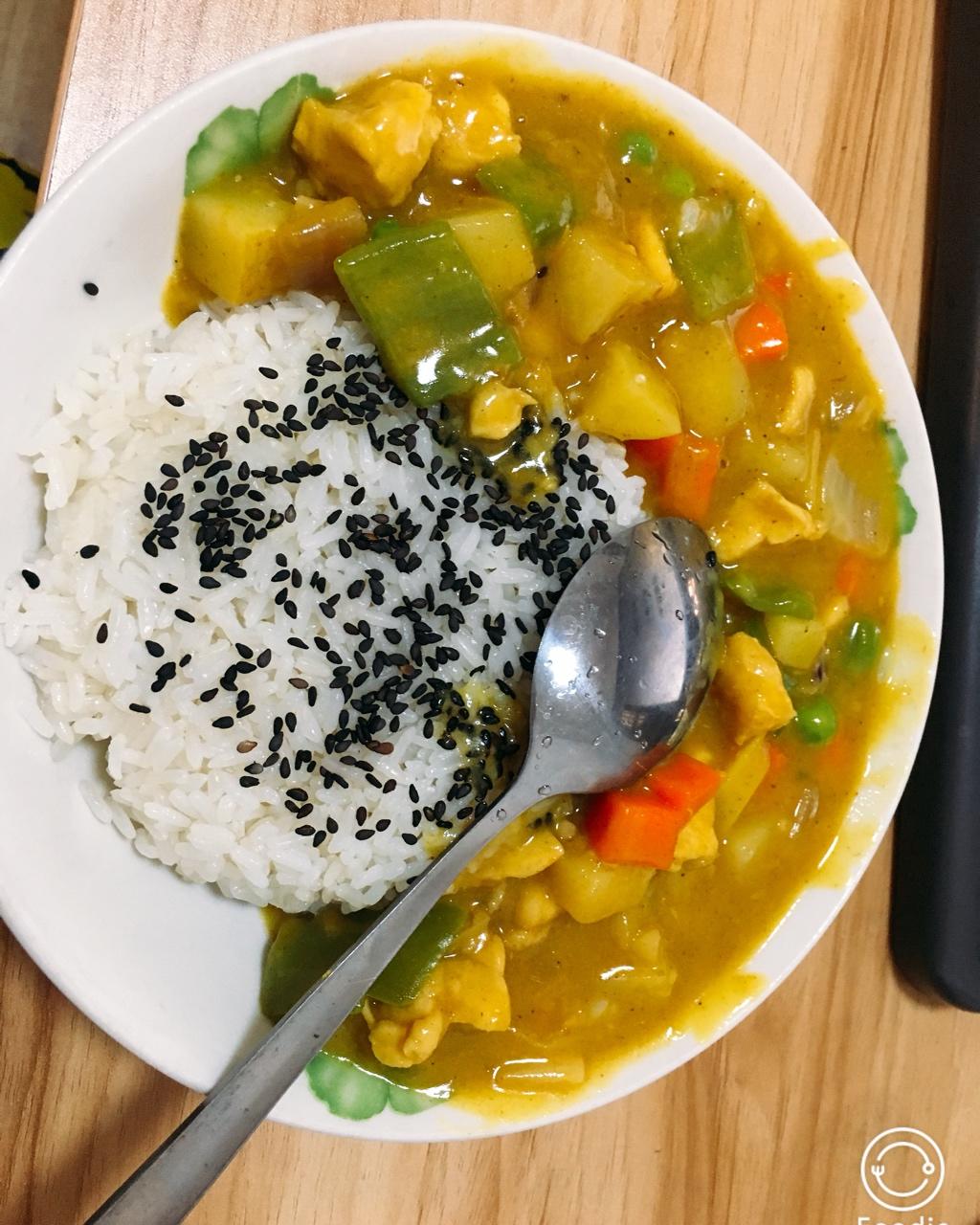 咖喱鸡肉饭