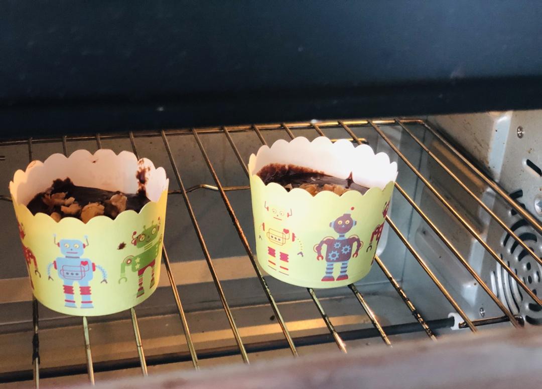无油无糖超健康的香蕉🍌可可🍫全麦马芬蛋糕