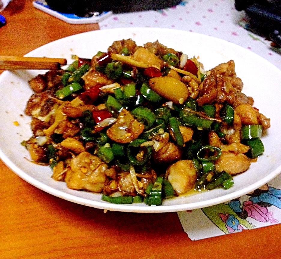 麻辣尖椒鸡的做法