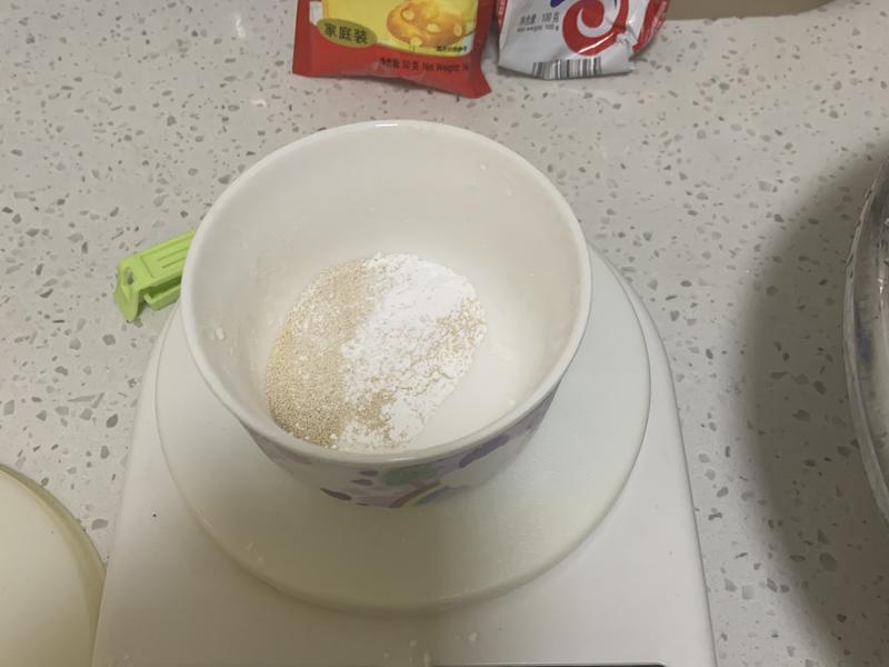 纯奶手撕吐司的做法 步骤1